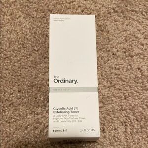 The Ordinary Glycolic Acid 7% Exfoliating Toner - White